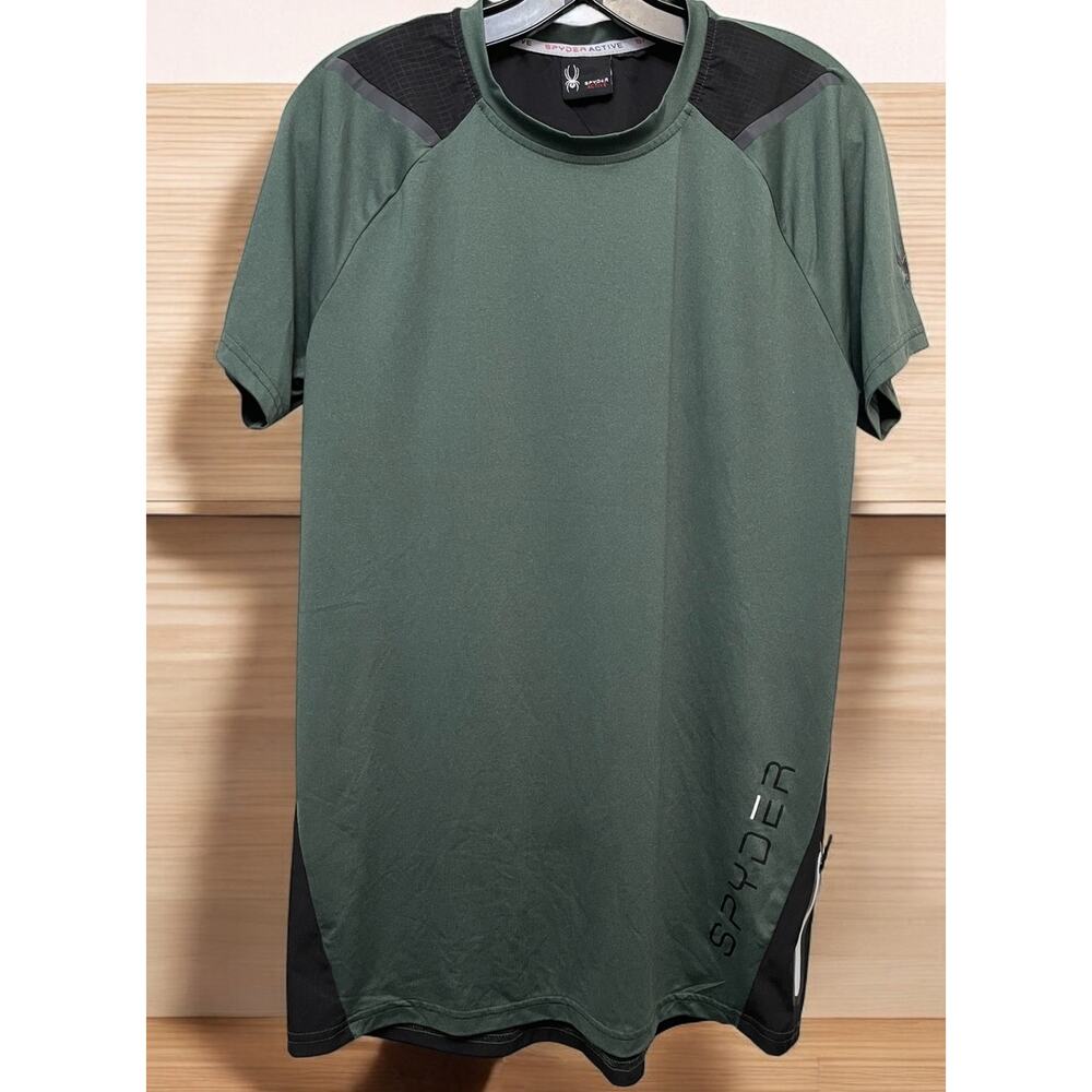 SPYDER Active Green Men's Stretchy Shirt Size Medium short Sleeve